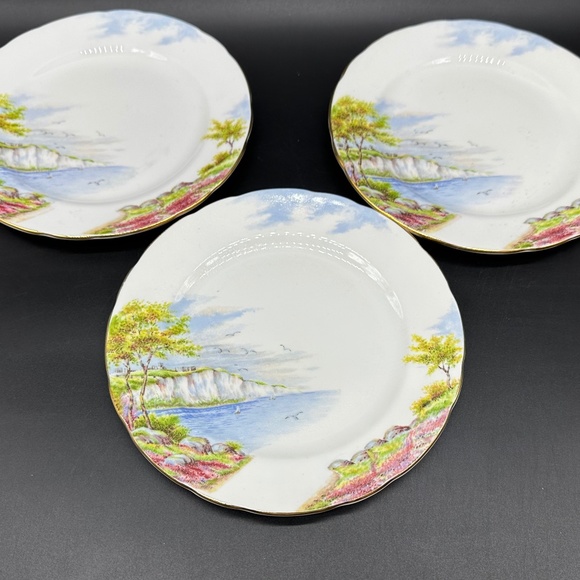 Paragon Cliffs of Dover 7" Dessert Plates(Set of 3) Bone China England - Picture 1 of 5